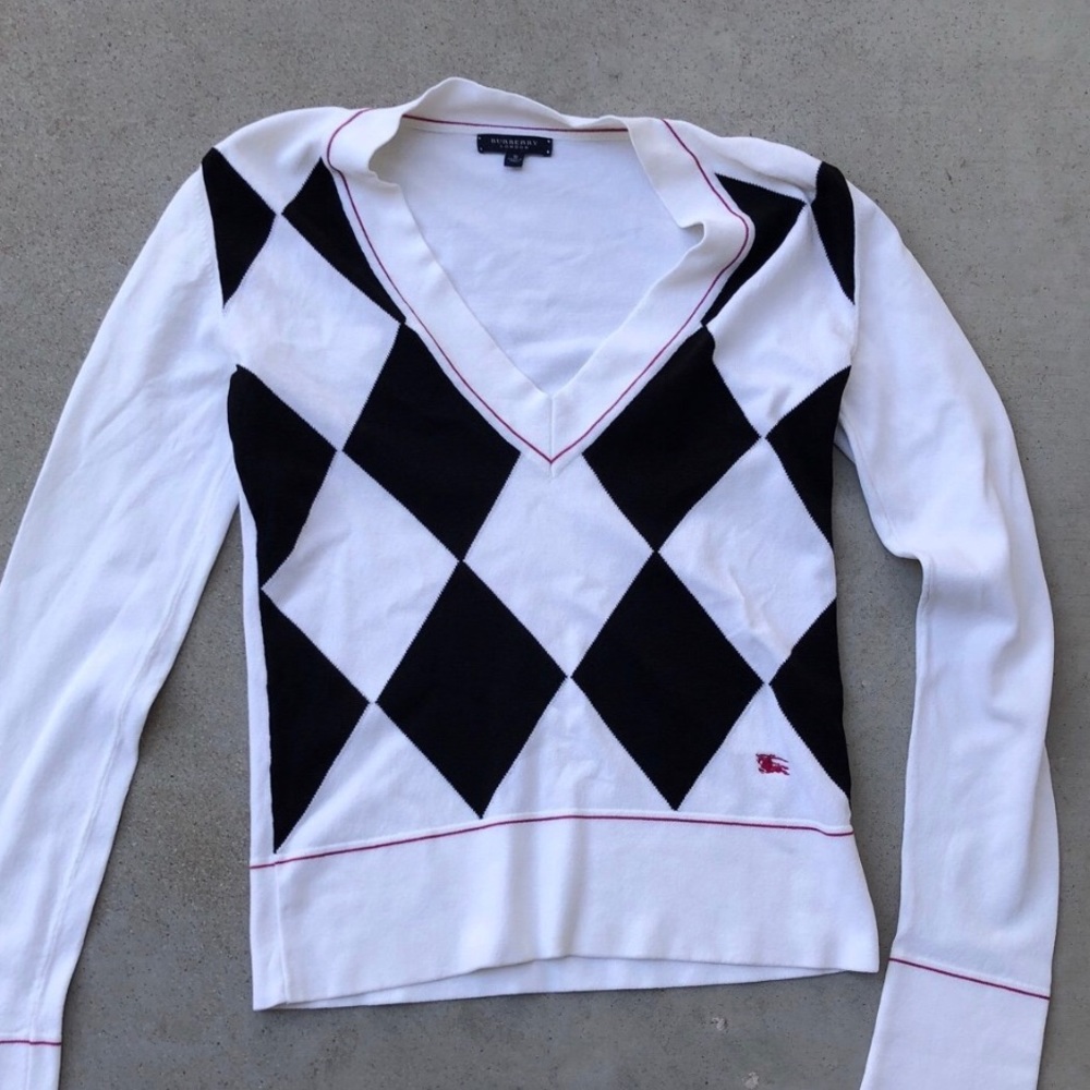 Burberry Women’s V Sweatshirt - Vintage